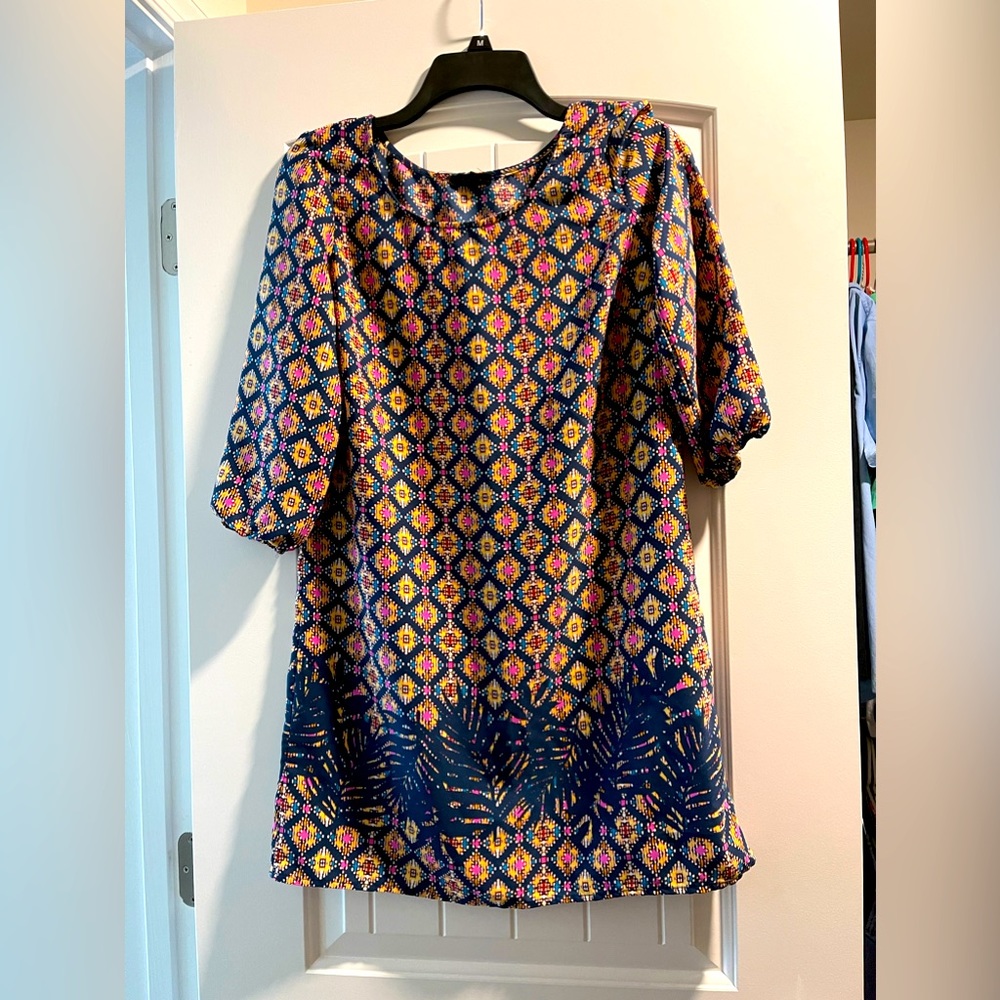 Quarter length sleeve tunic dress